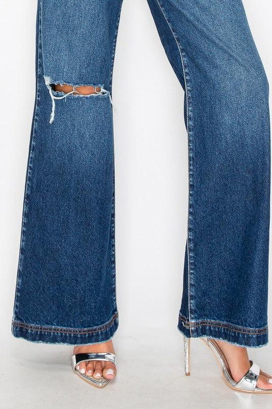 ULTRA HIGH RISE RELAXED FLARE JEANS - Leur Beau Monde Boutique